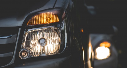 Sistema de iluminación del coche: clave para las revisiones ITV en el taller