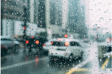 ¿Cómo prevenir accidentes cuando llueve?