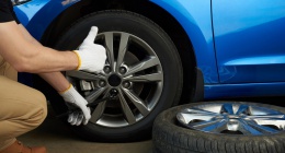 Consejos de tu taller mecánico para cambiar neumáticos en un solo eje